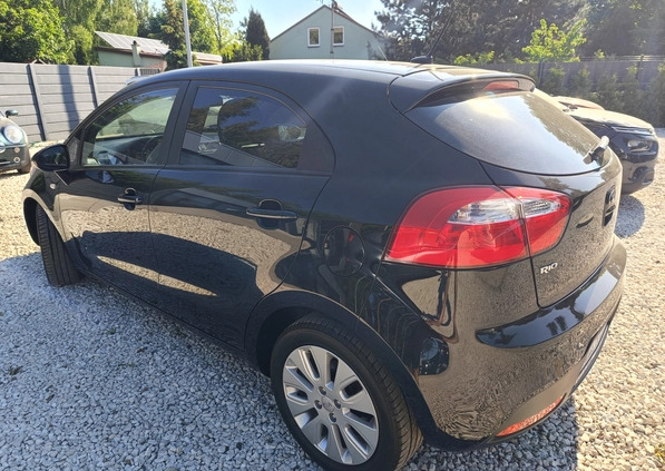 Kia Rio cena 26400 przebieg: 124184, rok produkcji 2014 z Łask małe 631